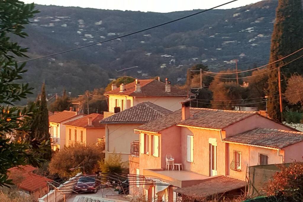 De 1 A 6 Avec Terrasse Solarium, Vue Panoramique Et Parking Gratuit Apartment Grasse Exterior foto