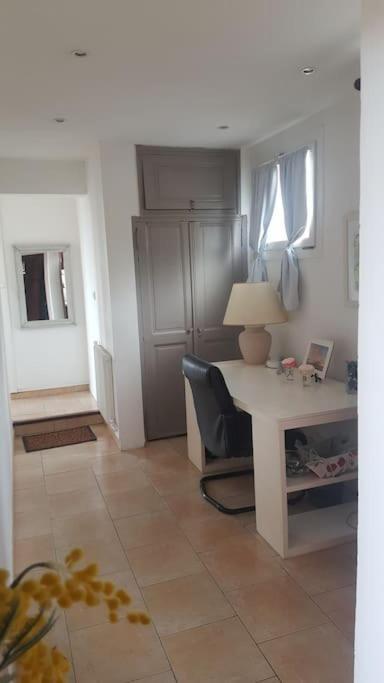 De 1 A 6 Avec Terrasse Solarium, Vue Panoramique Et Parking Gratuit Apartment Grasse Exterior foto